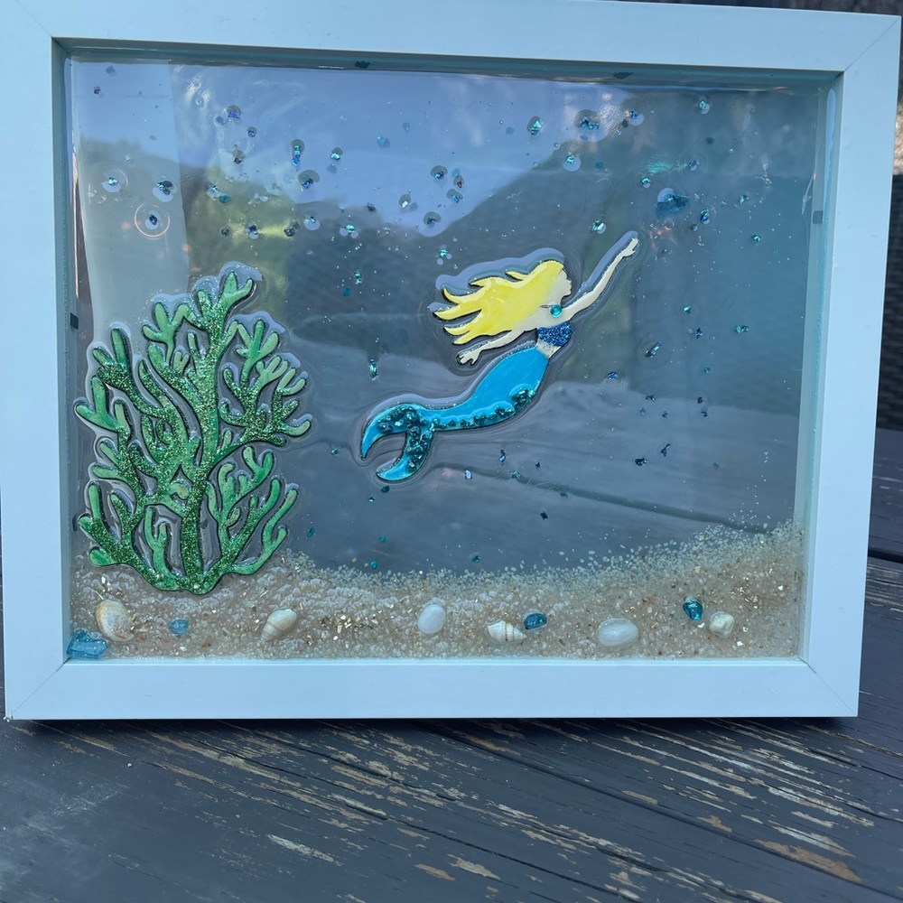 Hand made resin mermaid picture